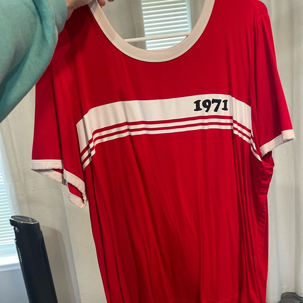 Forever 21+ tee
